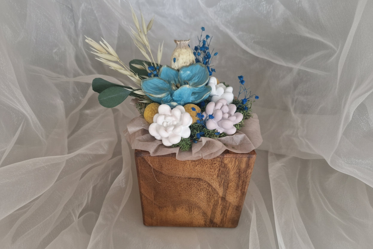 Holzkollektion_Mount_Rigi_2026_Orchidee_blau2