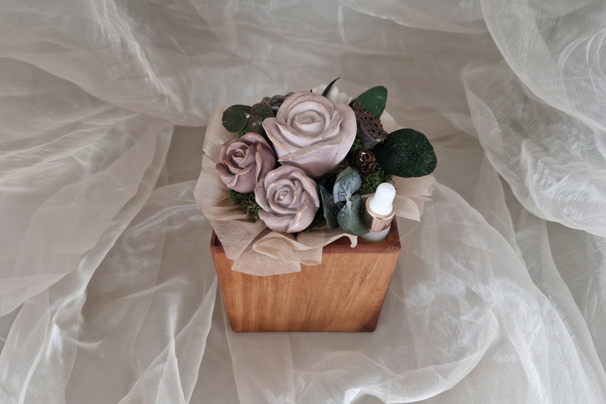 Holzkollektion_Mount_Pilatus_2026_Rosaoffen_Hellbege_Süße