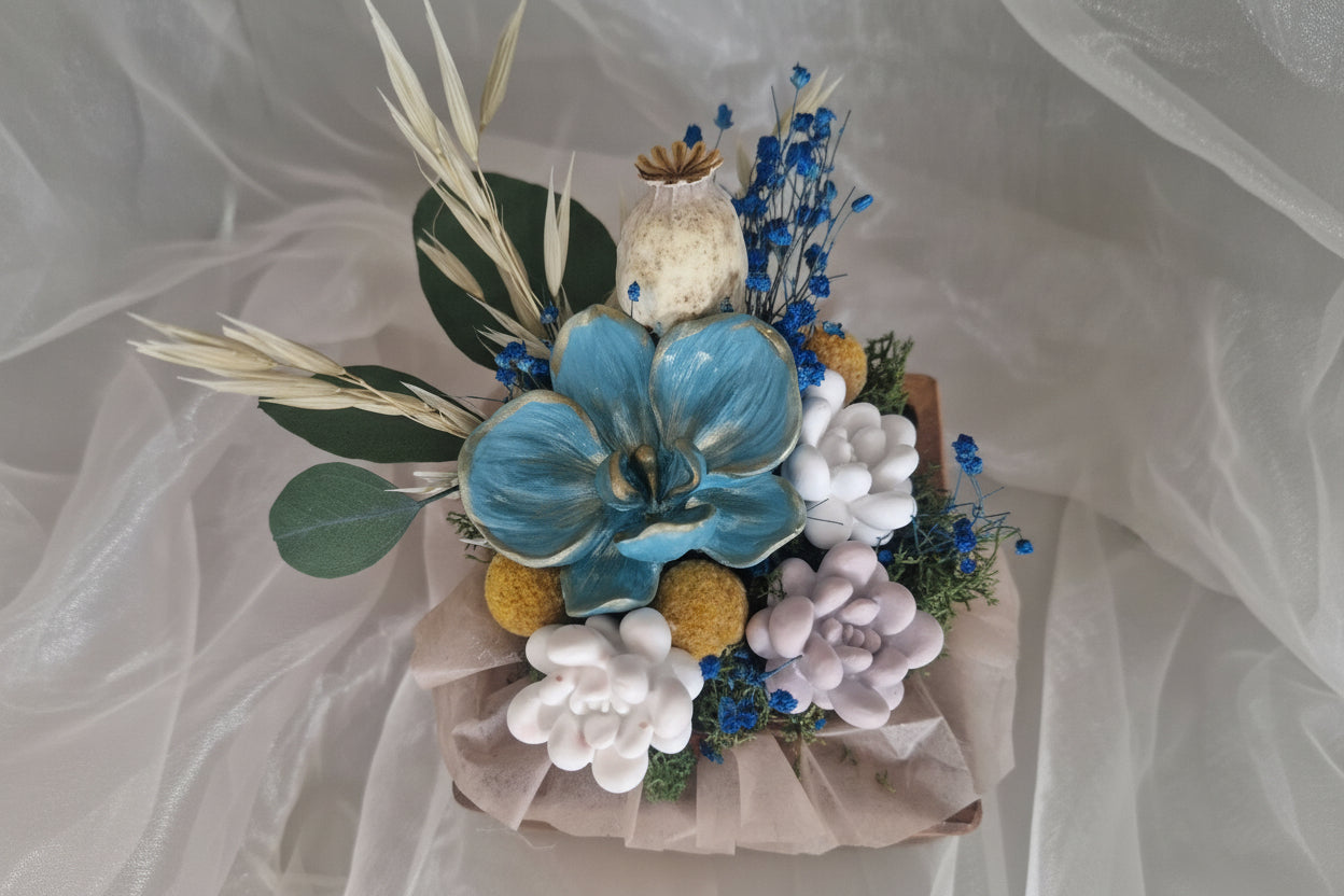 Holzkollektion_Mount_Rigi_2026_Orchidee_blau